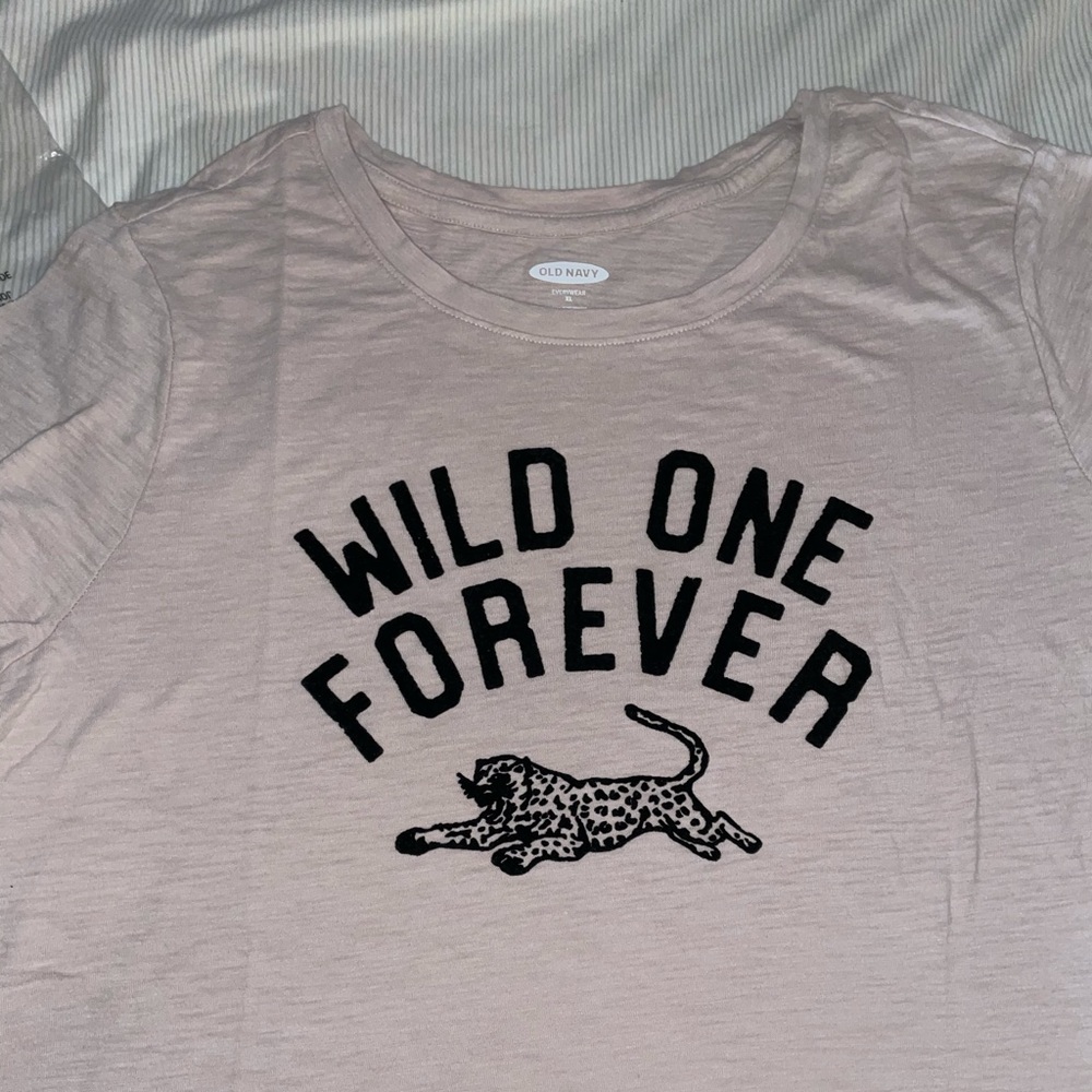 Old Navy Graphic Tee
